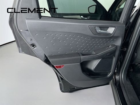 Used 2020 Ford Escape SE FWD image 29