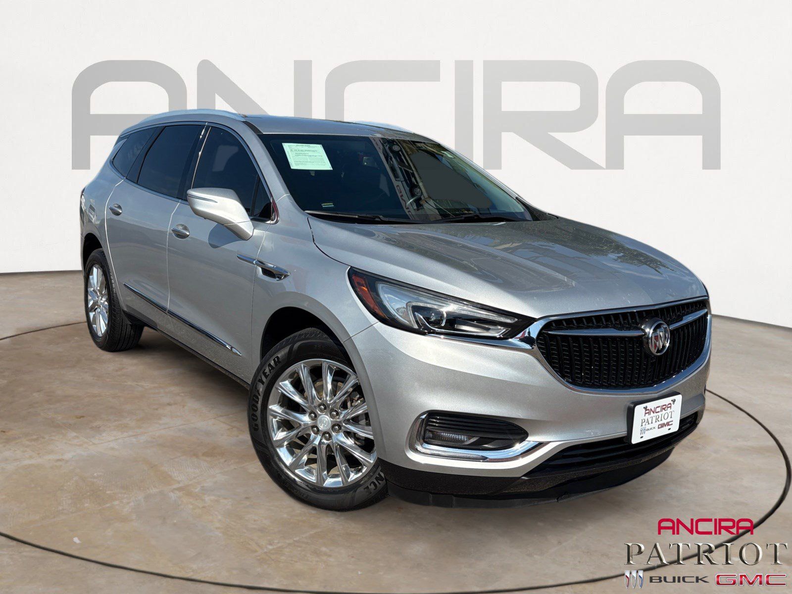 Used 2019 Buick Enclave Essence FWD image 1