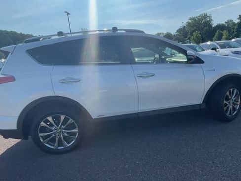 Used 2016 Toyota RAV4 Limited AWD/4WD image 9