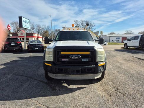 Used 2012 Ford F550 4x4 Crew Cab Super Duty w/ Payload Upgrade Pkg image 1