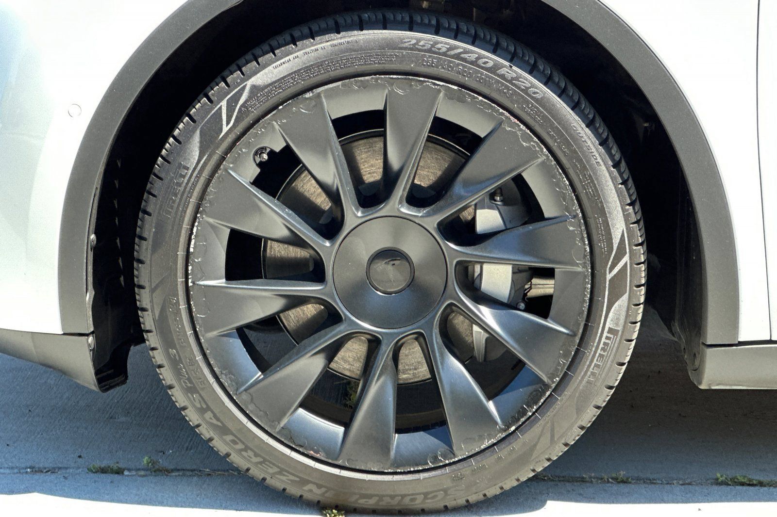 Used 2022 Tesla Model Y Long Range AWD/4WD image 27