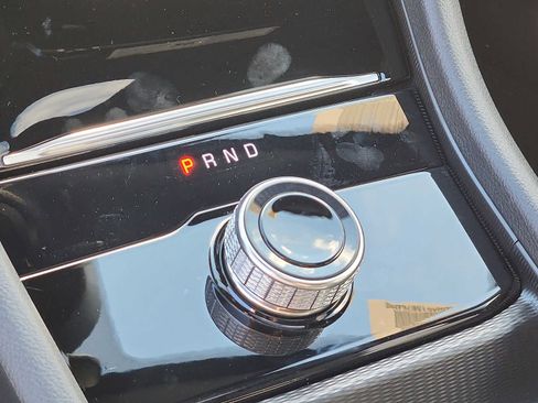 New 2025 Jeep Grand Cherokee Altitude image 11