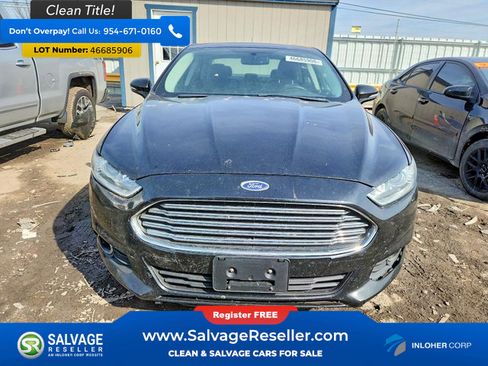 Used 2015 Ford Fusion SE w/ Equipment Group 202A image 3