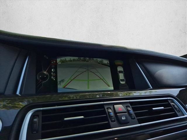 Used 2013 BMW 750i RWD image 14
