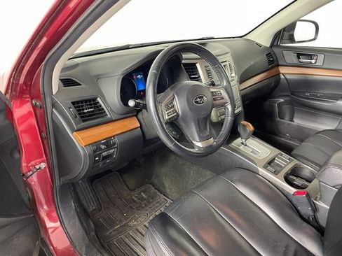 Used 2014 Subaru Outback 3.6R Limited w/ Moonroof Package AWD/4WD image 3