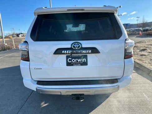 Used 2024 Toyota 4Runner TRD Off-Road Premium image 7