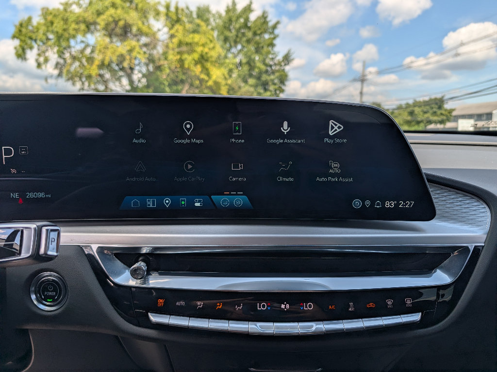 Used 2024 Cadillac Lyriq Sport AWD/4WD image 26