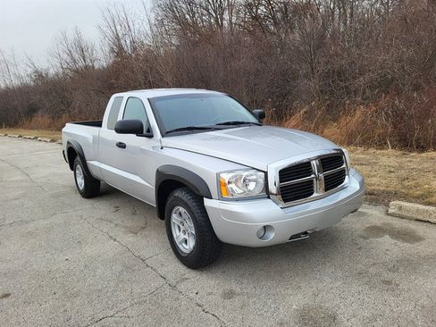 Used 2007 Dodge Dakota SLT w/ Trailer Tow Group image 5