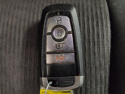 Used 2018 Ford Expedition XLT RWD image 32