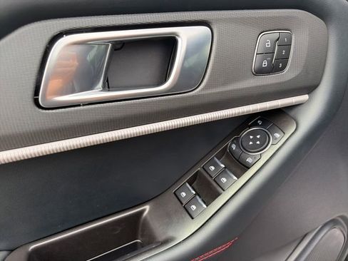 Used 2025 Ford Explorer ST image 20