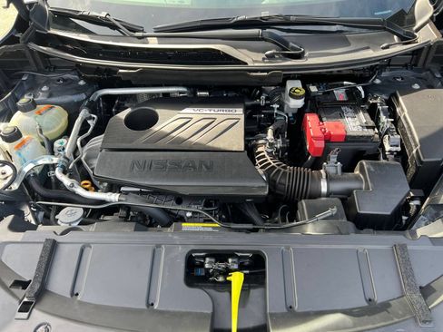 Used 2025 Nissan Rogue SV FWD image 35