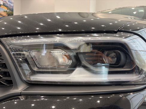 Used 2025 Dodge Durango GT AWD/4WD image 9