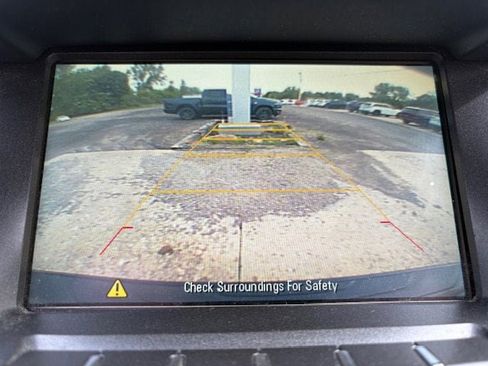 Used 2017 Chevrolet Equinox Premier w/ Enhanced Convenience Package FWD image 17