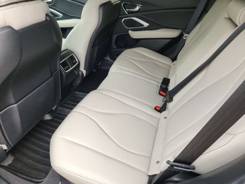 Used 2025 Acura RDX SH-AWD image 33