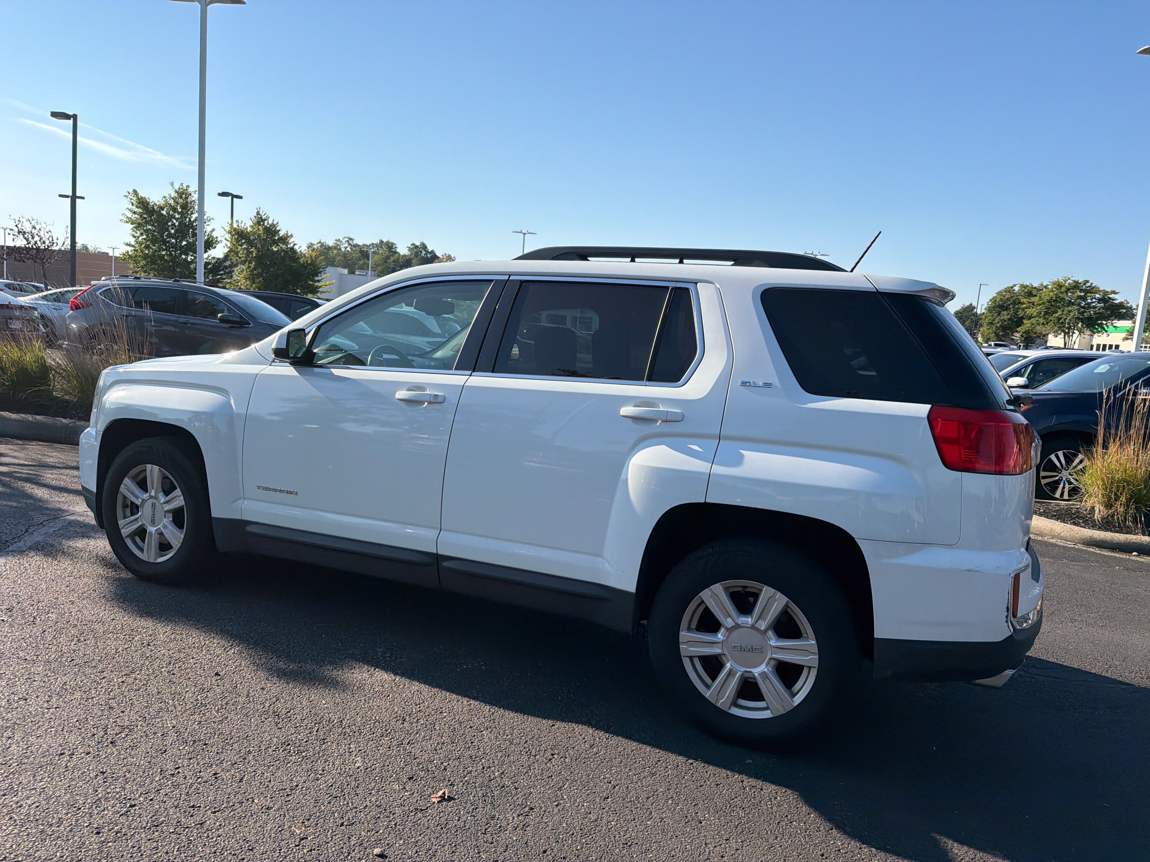 Used 2016 GMC Terrain SLE w/ Convenience Package FWD image 14