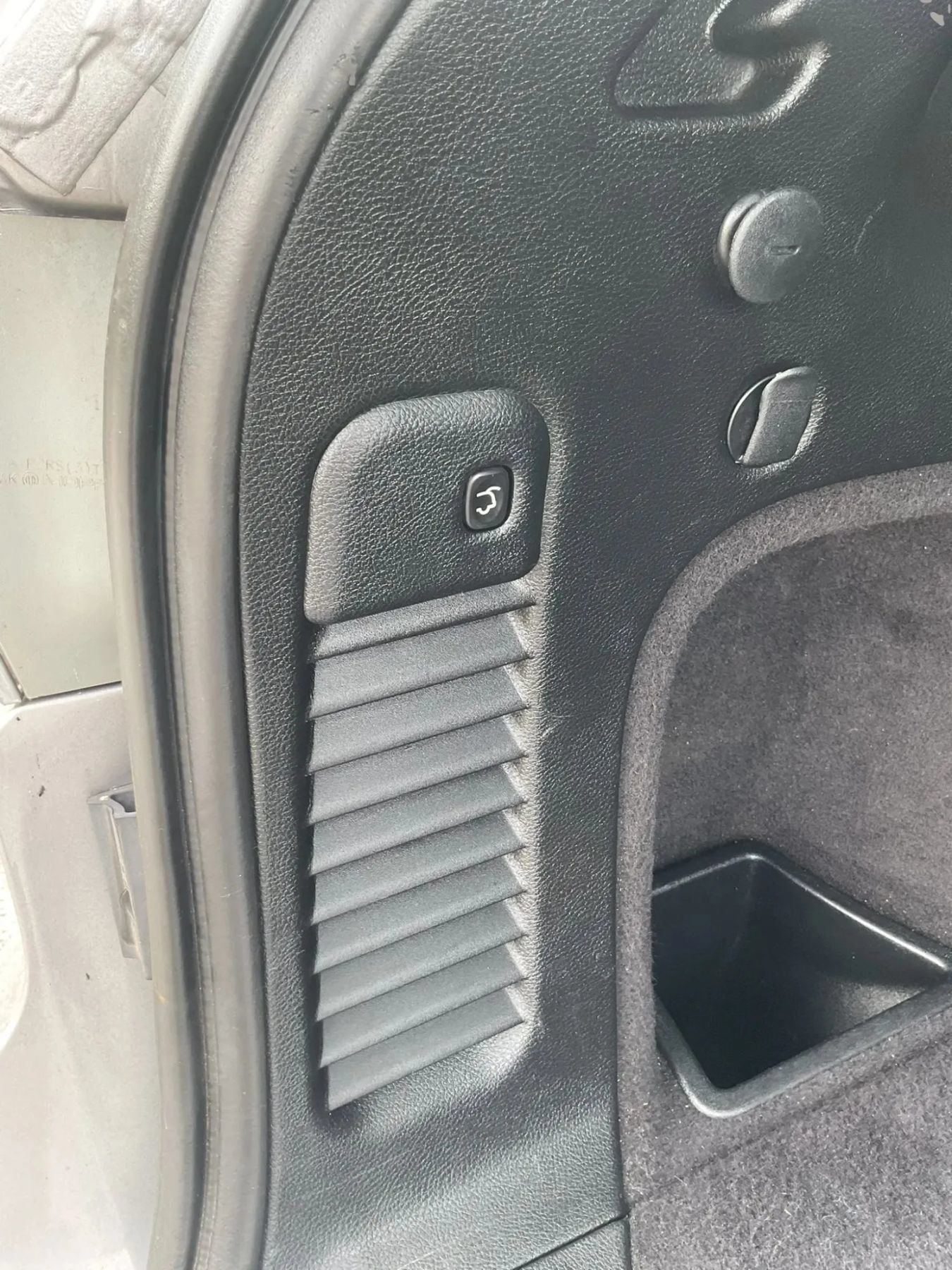 Used 2019 Jeep Grand Cherokee Limited AWD/4WD image 39