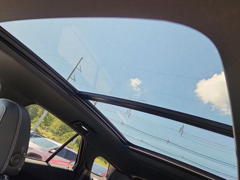 Used 2025 Chevrolet Blazer EV LT image 22