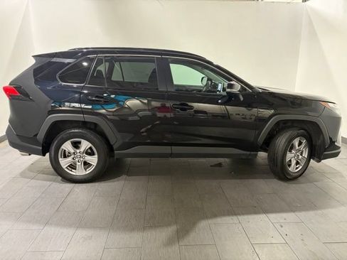Used 2025 Toyota RAV4 XLE AWD/4WD image 6