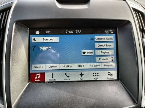 Used 2018 Ford Edge SEL w/ Equipment Group 201A AWD/4WD image 13