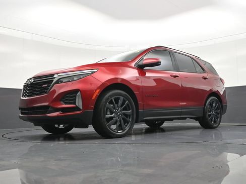Used 2023 Chevrolet Equinox RS w/ RS Leather Package FWD image 25