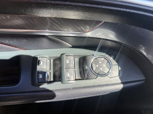 Used 2019 Ford Explorer Sport image 26