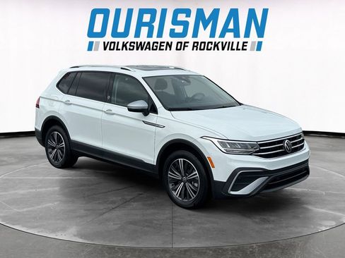 Used 2024 Volkswagen Tiguan Wolfsburg Edition image 1