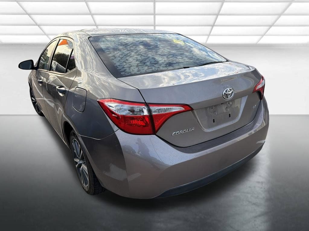 Used 2016 Toyota Corolla LE FWD image 4