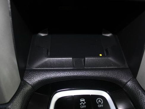 Used 2024 Toyota Corolla Cross XLE w/ Convenience Package image 34