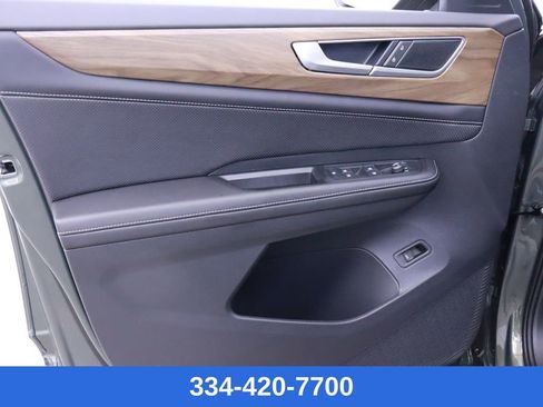 Certified 2025 Volkswagen Atlas SE w/ Black Wheel Package image 20