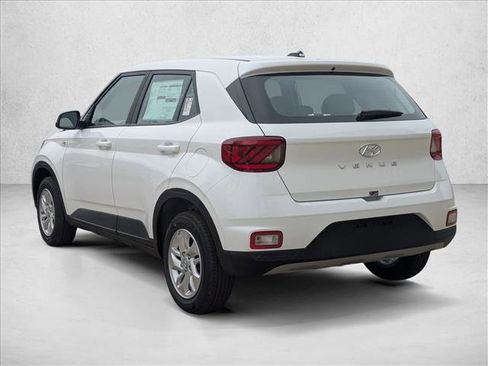 New 2026 Hyundai Venue SE image 9