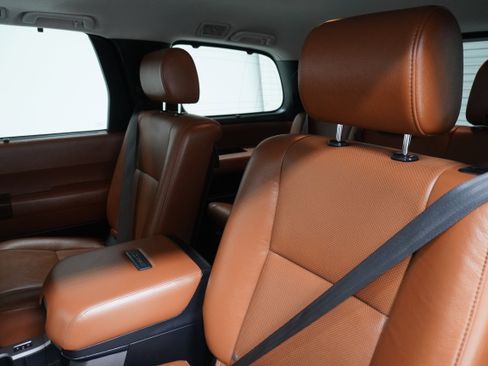 Used 2013 Toyota Sequoia Platinum image 11