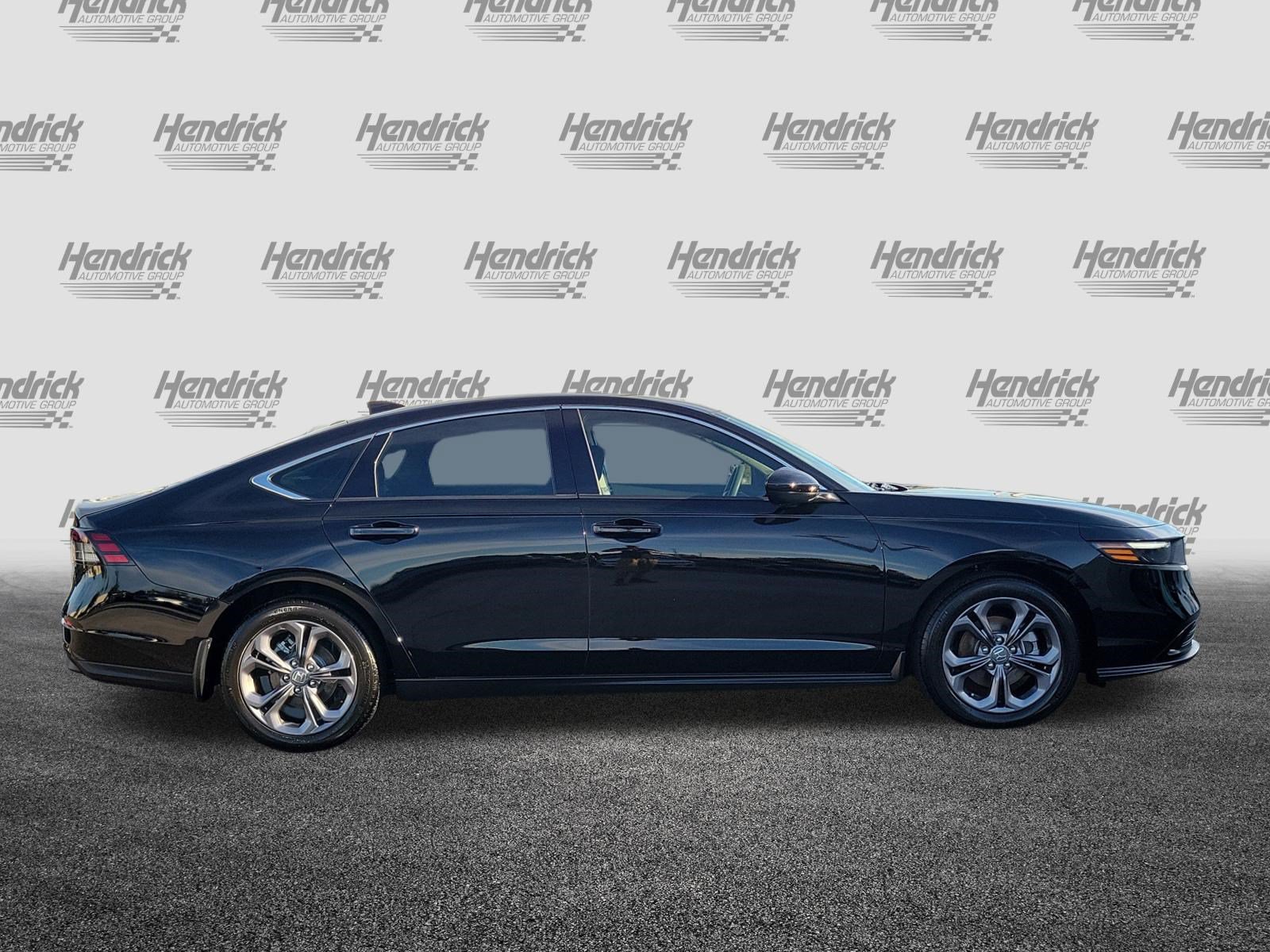 Used 2023 Honda Accord EX image 8
