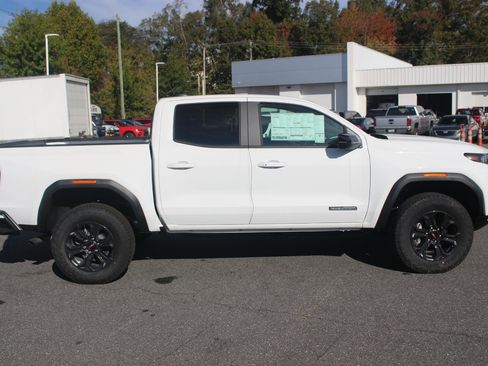 New 2025 GMC Canyon Elevation w/ Convenience Package image 7