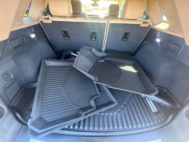 Used 2020 Cadillac XT5 Premium Luxury w/ Platinum Package FWD image 6