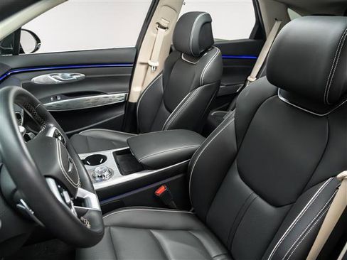 New 2026 Genesis Electrified GV70 image 18