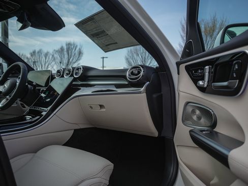 New 2026 Mercedes-Benz C 300 4MATIC Sedan image 24