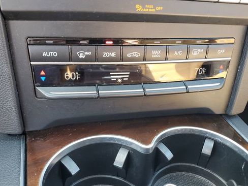 Used 2015 Mercedes-Benz E 400 Cabriolet image 25