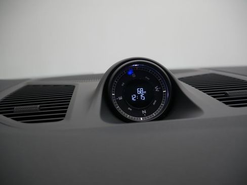 Certified 2024 Porsche Cayenne image 50