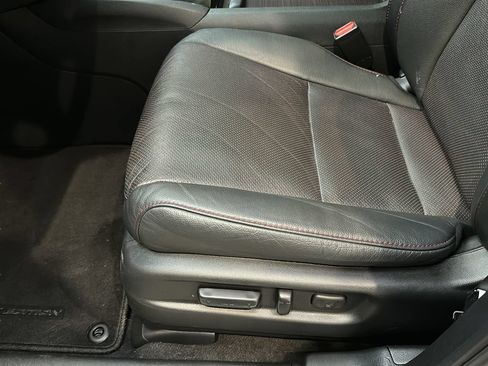 Certified 2022 Honda Pilot Black Edition image 14