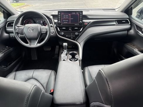Used 2022 Toyota Camry XSE FWD image 19