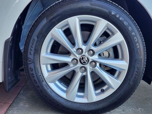 Used 2025 Toyota Corolla LE w/ LE Premium Package image 4