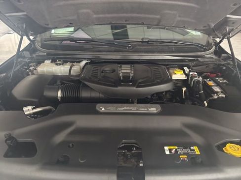 Used 2023 Jeep Wagoneer L Series II image 30