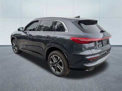 New 2025 Audi Q5 Premium image 5