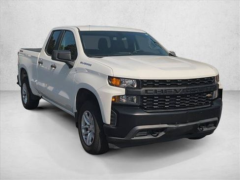 Used 2020 Chevrolet Silverado 1500 W/T w/ WT Value Package AWD/4WD image 2