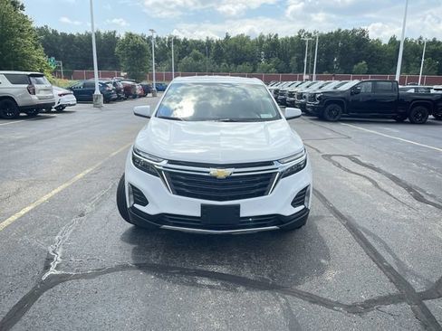 Used 2024 Chevrolet Equinox LT FWD image 29
