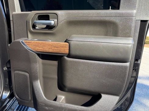 Used 2023 Chevrolet Silverado 3500 High Country image 19