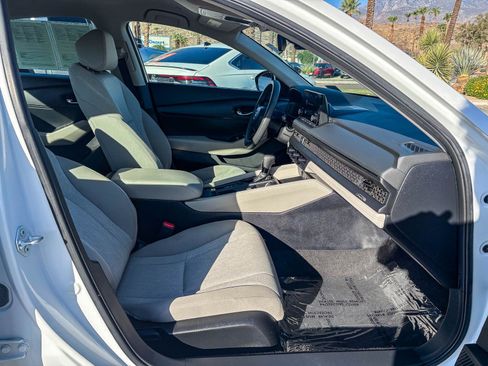 Certified 2023 Honda Accord LX image 19