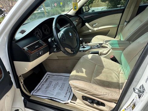 Used 2009 BMW 528i Sedan RWD image 10