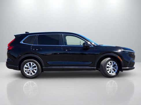 Used 2023 Honda CR-V LX image 3