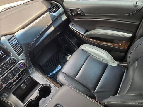 Used 2019 Chevrolet Tahoe LT AWD/4WD image 17